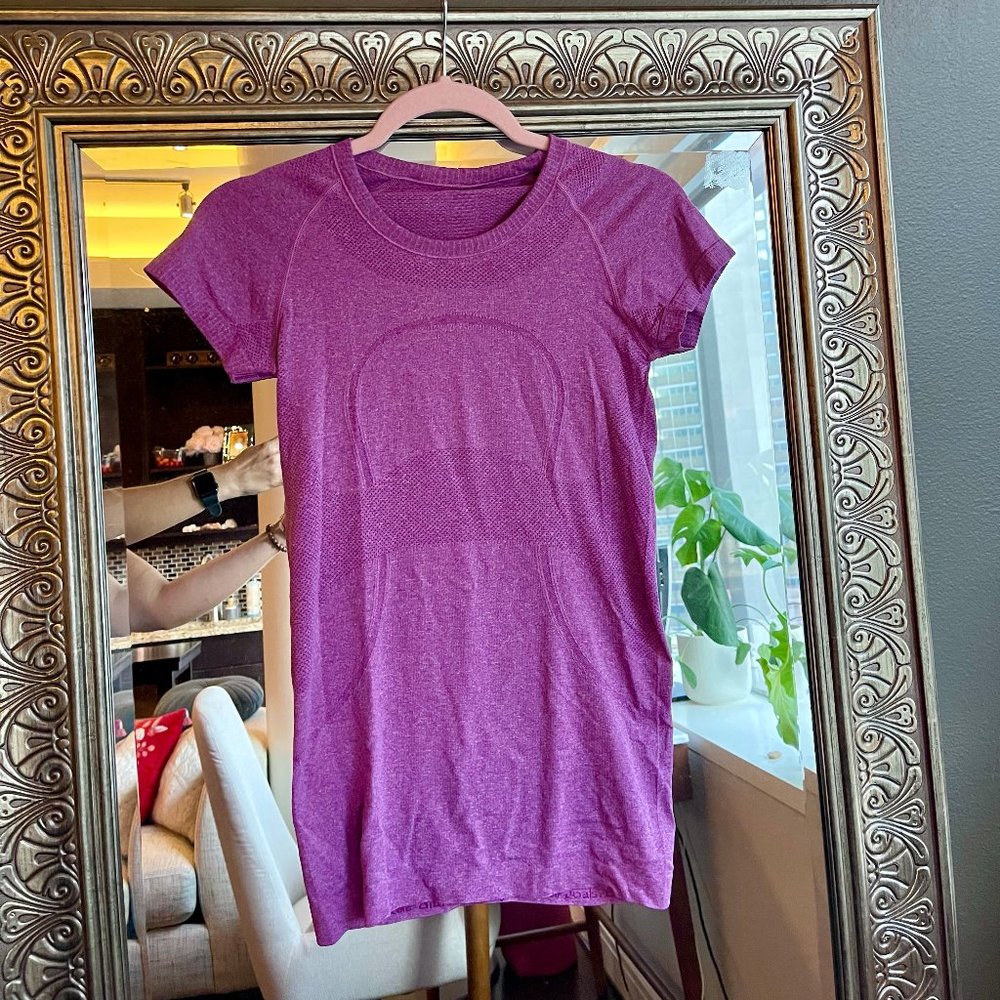 Sz4 | LuluLemon Swiftly Tech Short Sleeve, Magenta